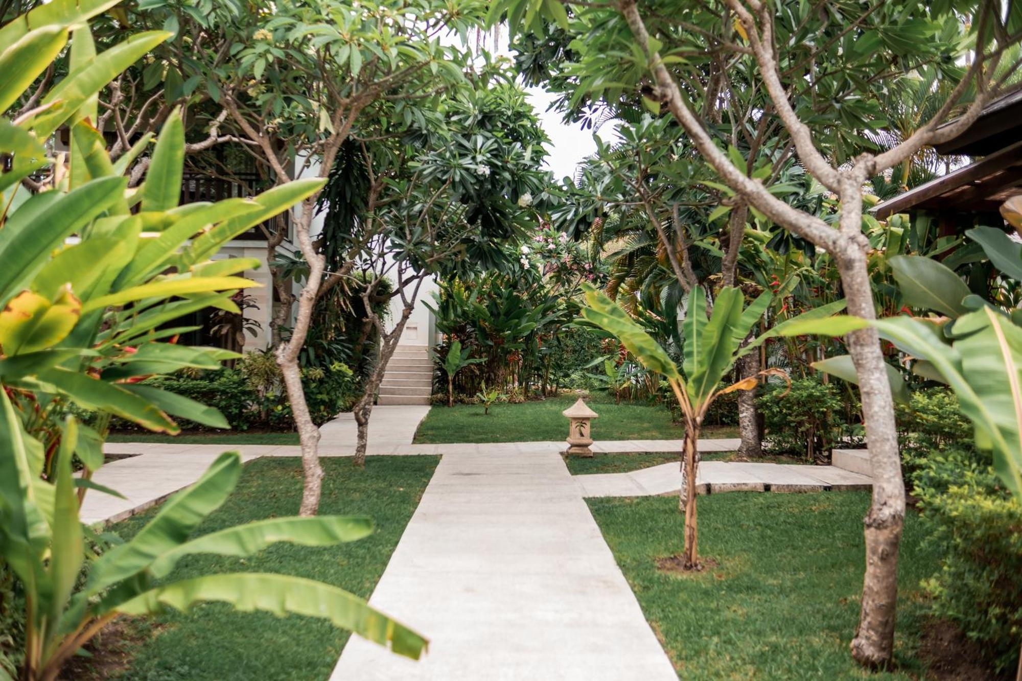 Living Asia Resort And Spa Senggigi Εξωτερικό φωτογραφία