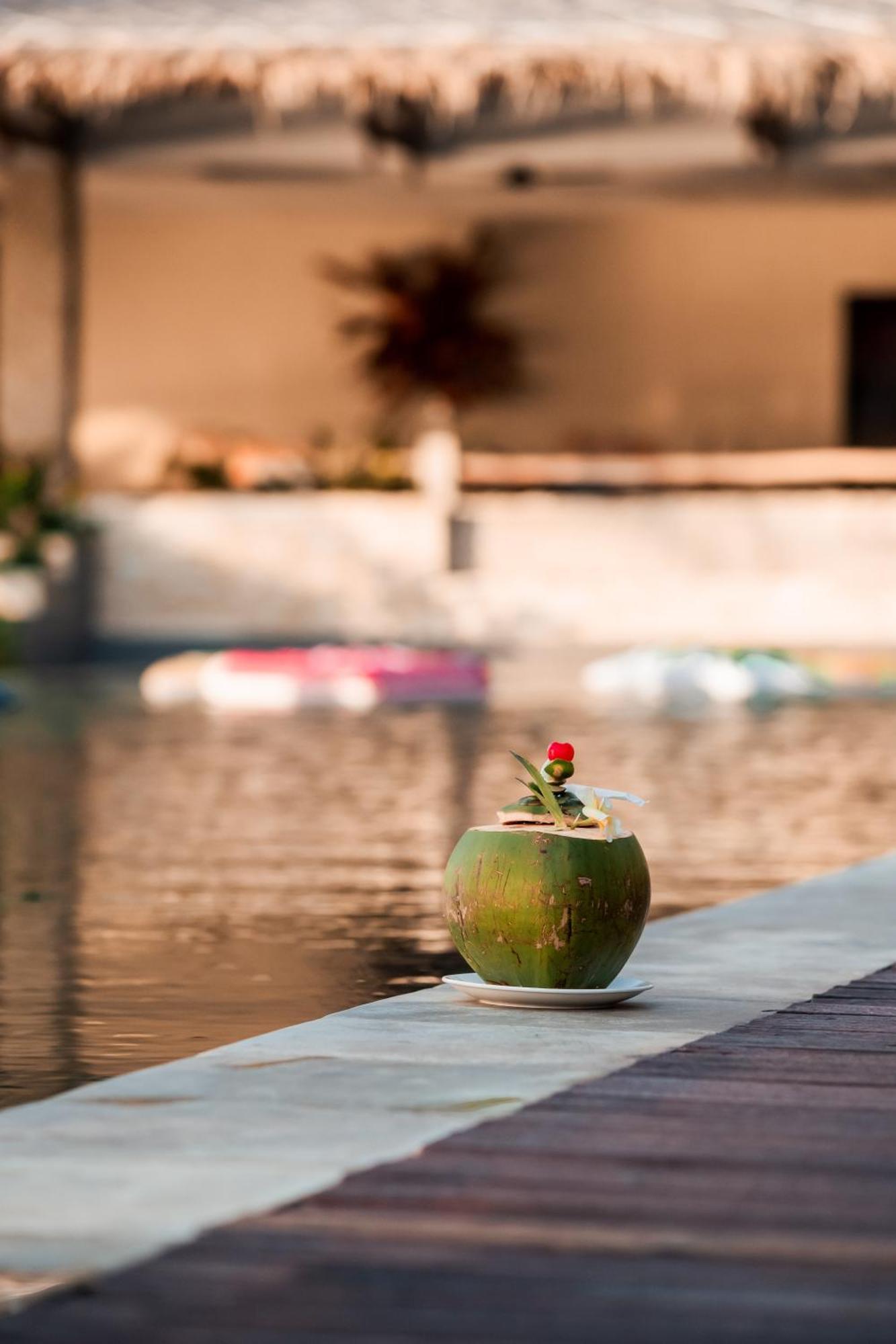 Living Asia Resort And Spa Senggigi Εξωτερικό φωτογραφία